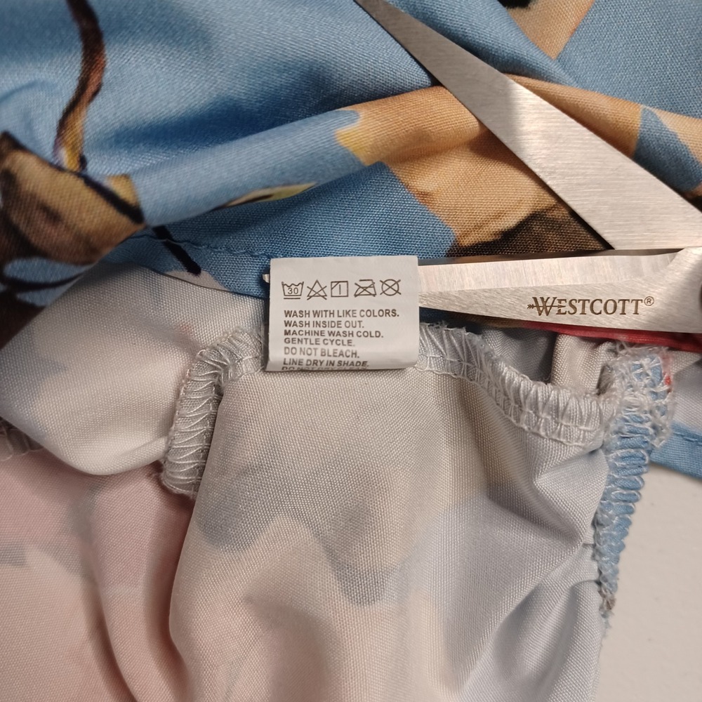 Women's Blue Floral Off Shoulder Daisy Duke Southern Charm Waist Tie Crop Size L - Picture 8 of 9